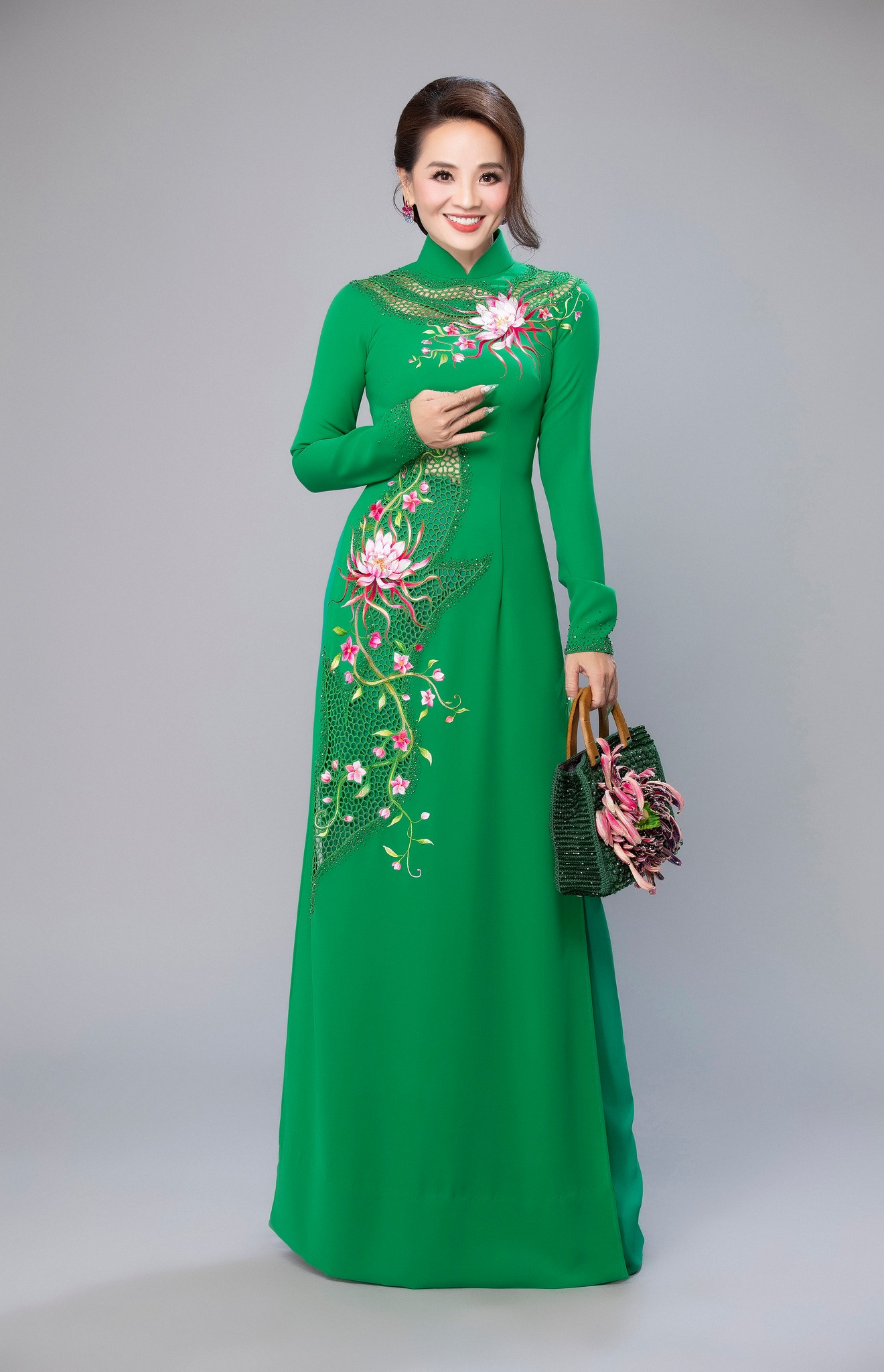 ÁO DÀI THÊU TAY -4292