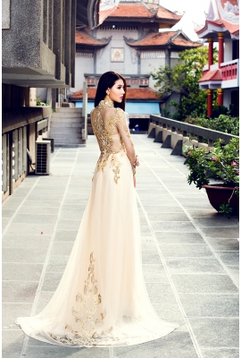 ÁO DÀI CƯỚI MÀU NUDE